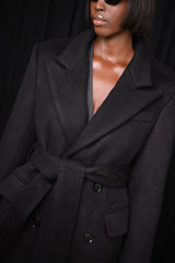 FRENCH STRUCTURED COAT IN BLACK