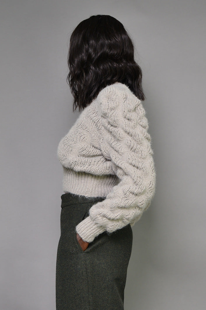 BOLTON TEXTURED CROPPED SWEATER IN GREY