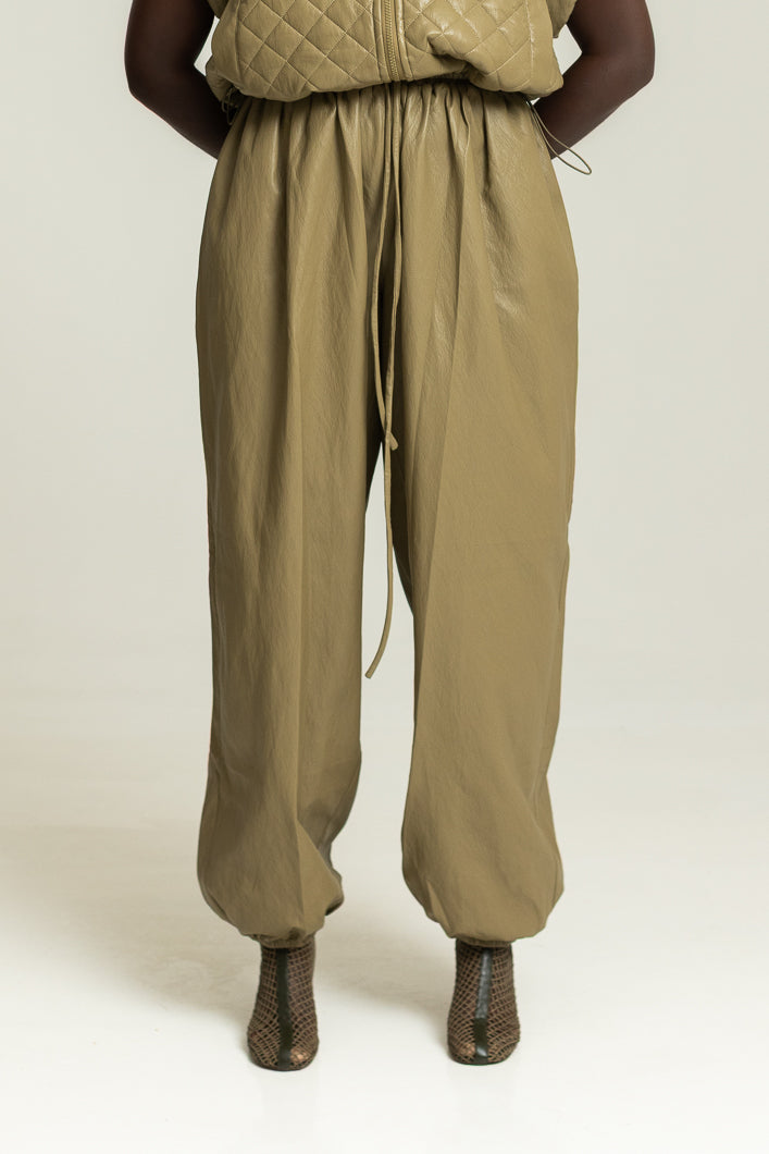 GHENT FAUX LEATHER HAREM PANTS IN KHAKI