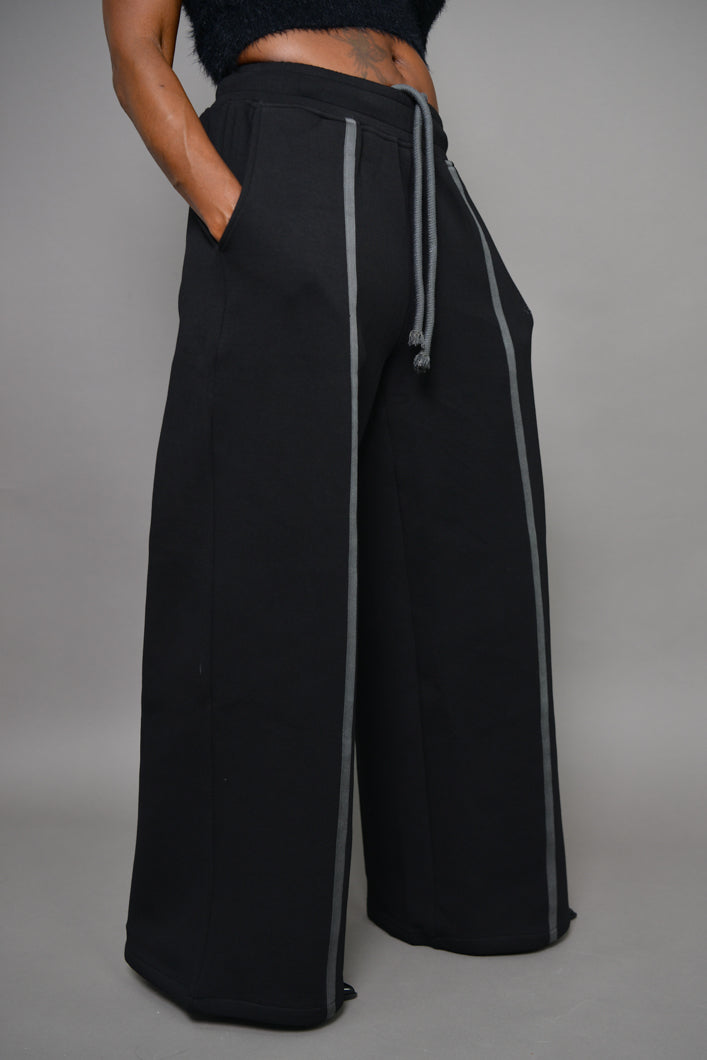 MIYAKO WIDE LEG LUXE PANTS IN BLACK AND GREY