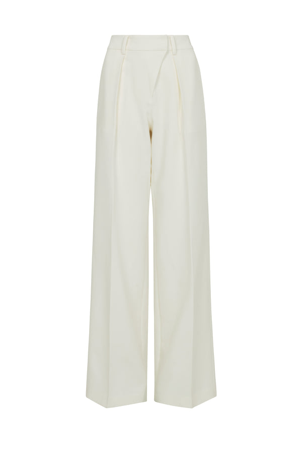RIO STRAIGHT LEG PANTS IN WHITE