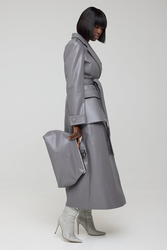 ODENSE LEATHER CLUTCH BAG IN GREY