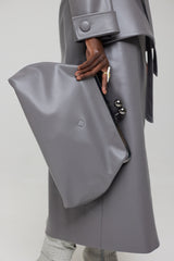 ODENSE LEATHER CLUTCH BAG IN GREY