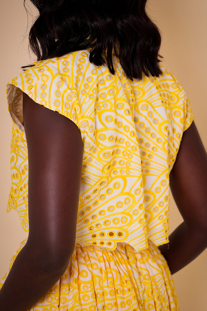 CAIRO BRODERIE ANGLAISE CROPPED SHIRT IN YELLOW