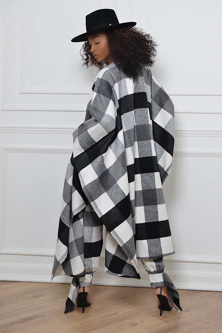 CARDIFF WOOLLEN PANTS IN BLACK AND WHITE