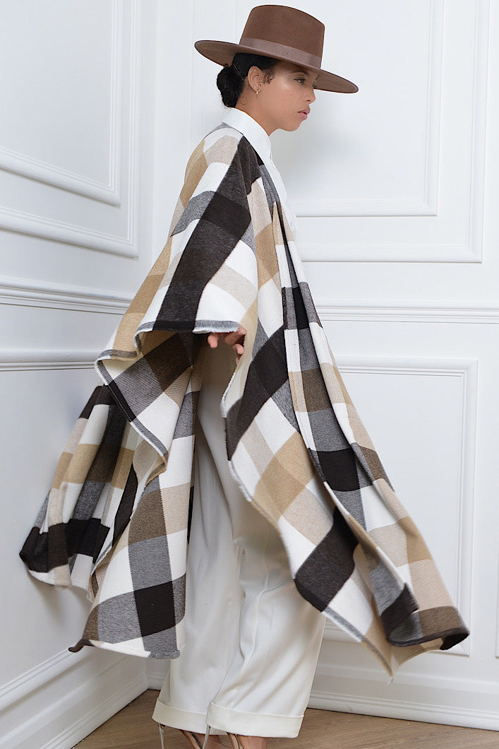 CARDIFF WOOLLEN PONCHO IN BROWN AND CREAM