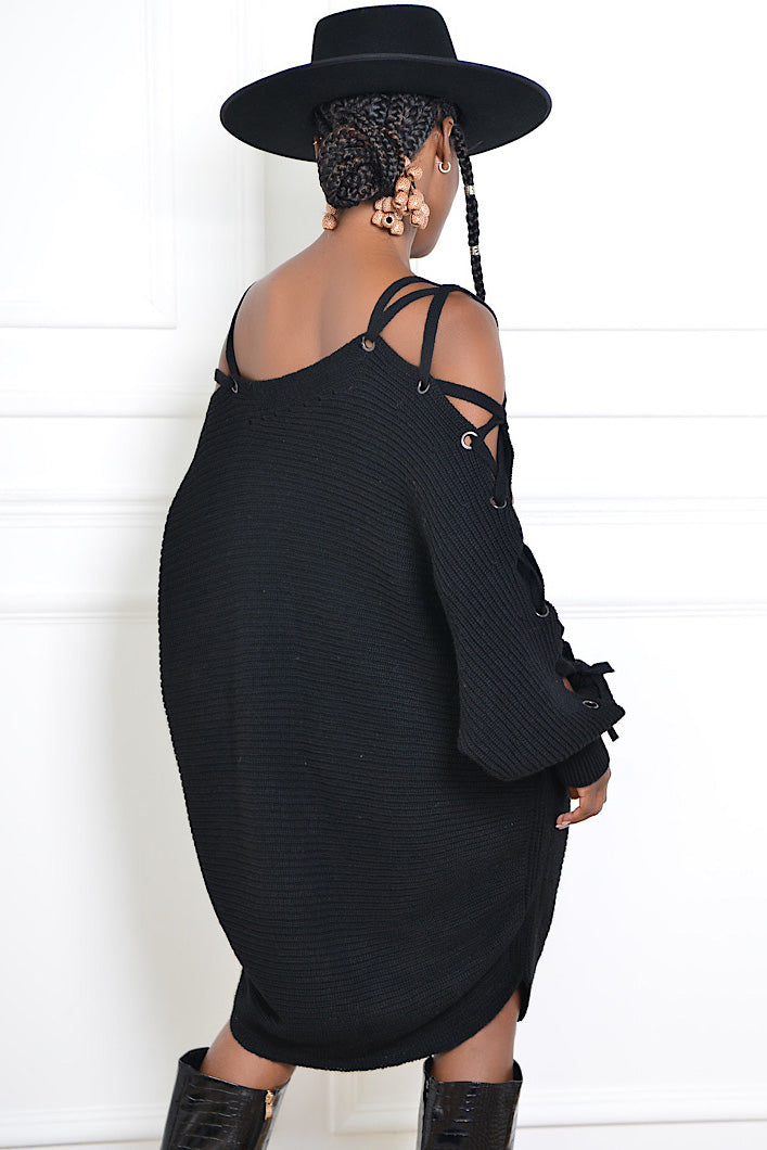CUSCO TIE SHOULDER SWEATER DRESS IN BLACK