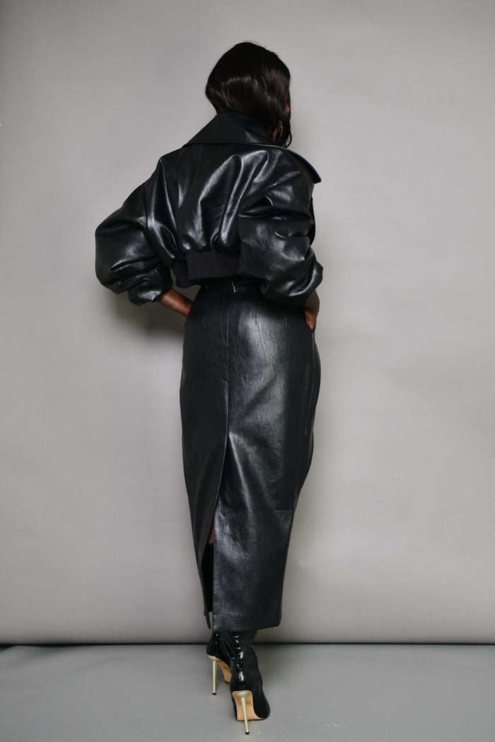 FARGO FAUX LEATHER DIAGONAL PLEATED SKIRT IN BLACK – THE KEMIST
