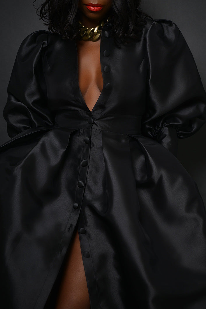 IZMIR LONG SLEEVE BACKLESS MIDI DRESS IN BLACK