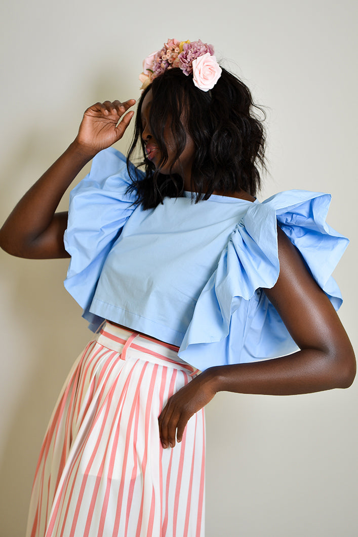 KAILI RUFFLED SLEEVELESS TOP IN BLUE