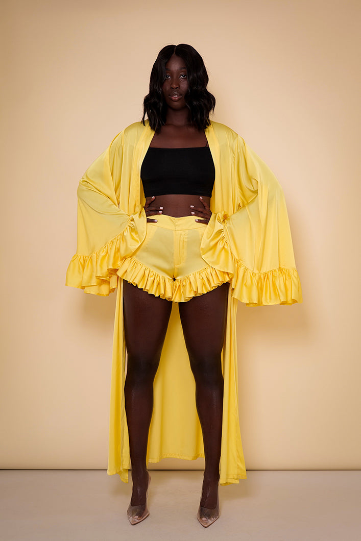 NEGRIL RUFFLED SHORTS IN YELLOW