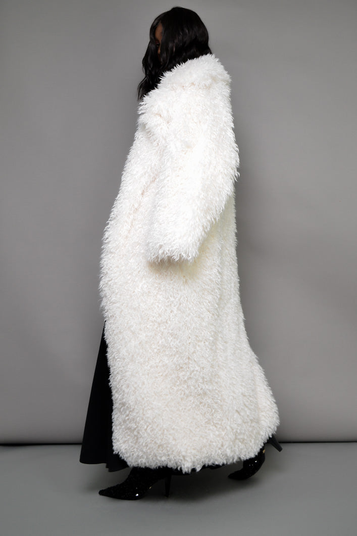MONTCLAIR MONGOLIAN FAUX FUR COAT IN OFF-WHITE