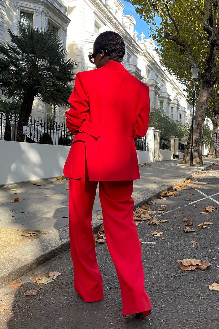 RIO SIDE BELT BLAZER IN RED