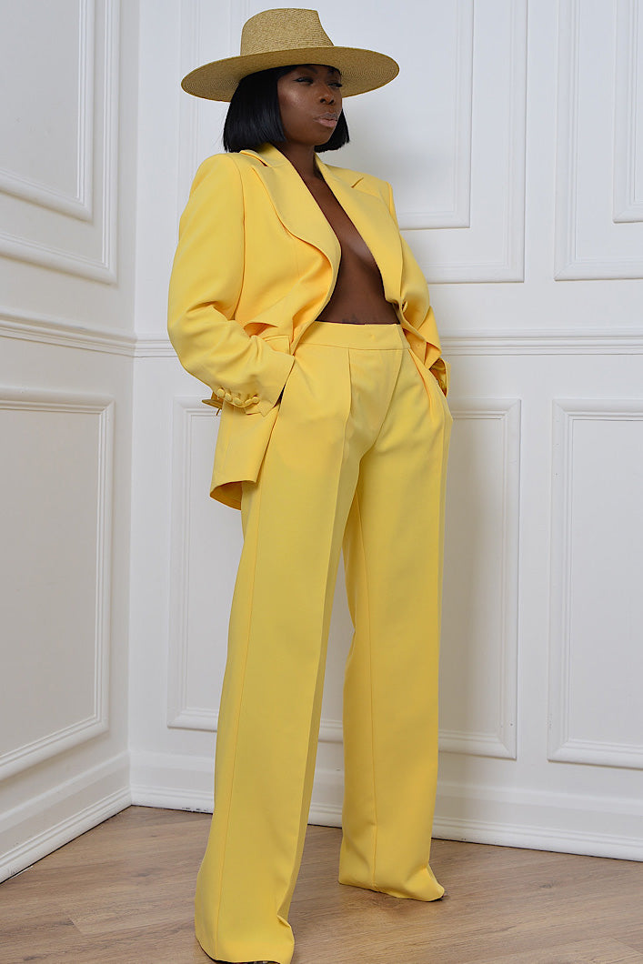 RIO SIDE BELT BLAZER IN YELLOW