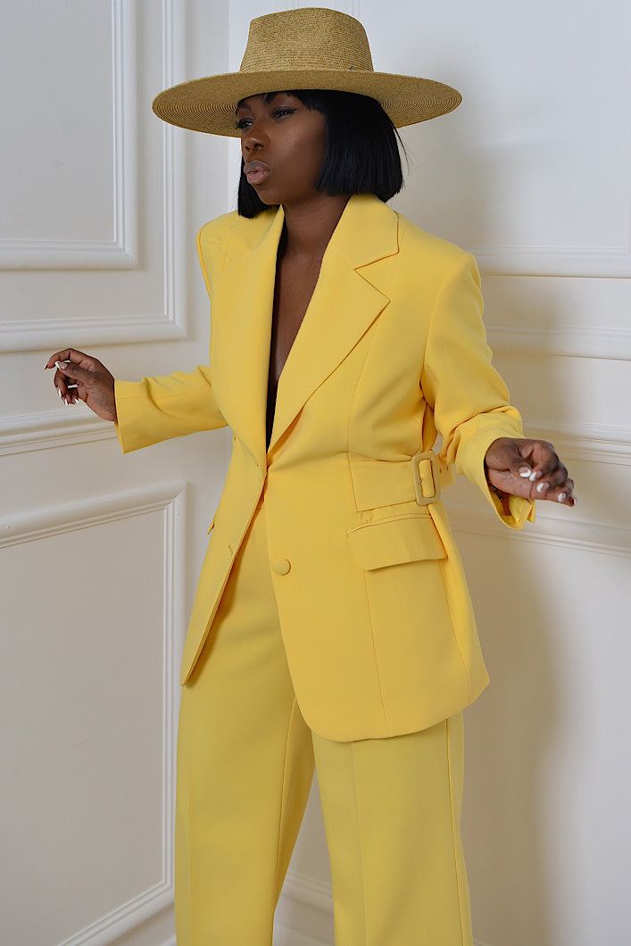 RIO SIDE BELT BLAZER IN YELLOW