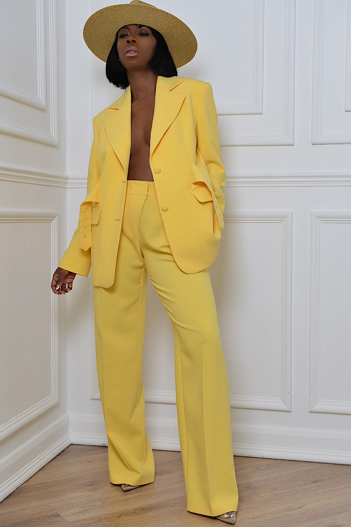 RIO SIDE BELT BLAZER IN YELLOW