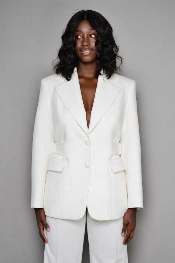 RIO SIDE BELT BLAZER IN WHITE