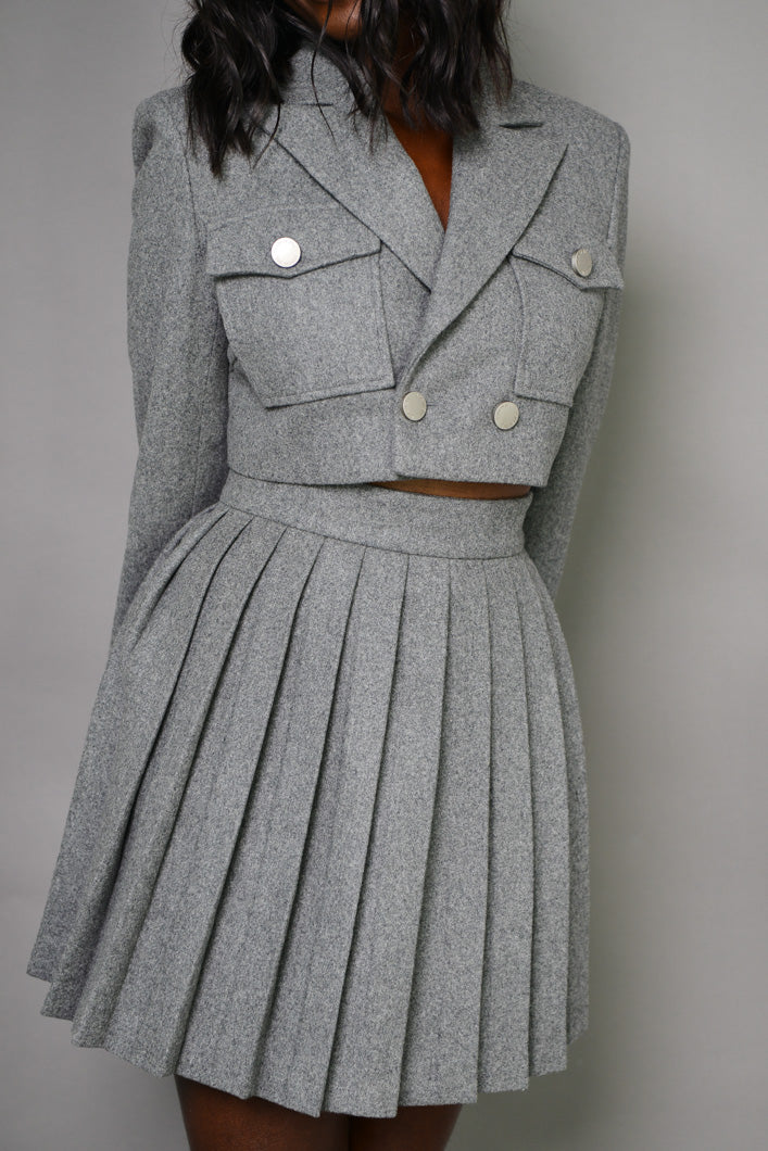 SAKAI PLEATED SKIRT IN GREY