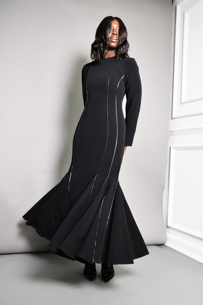 SIENNA MAXI DRESS WITH FAUX LEATHER PIPING IN BLACK