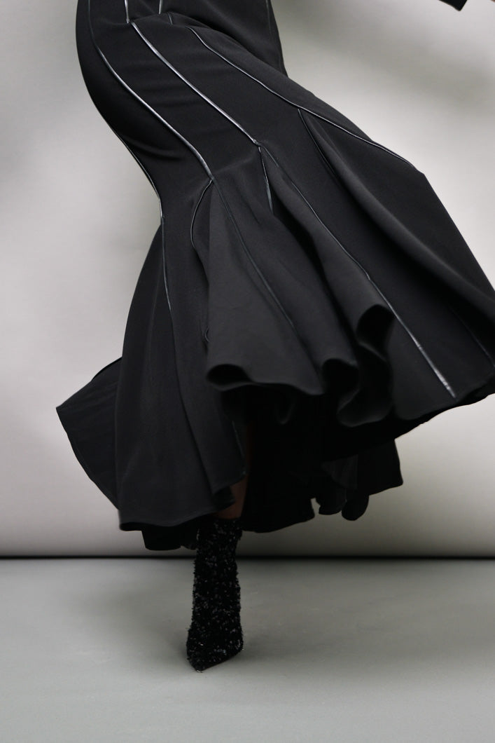 SIENNA MAXI DRESS WITH FAUX LEATHER PIPING IN BLACK