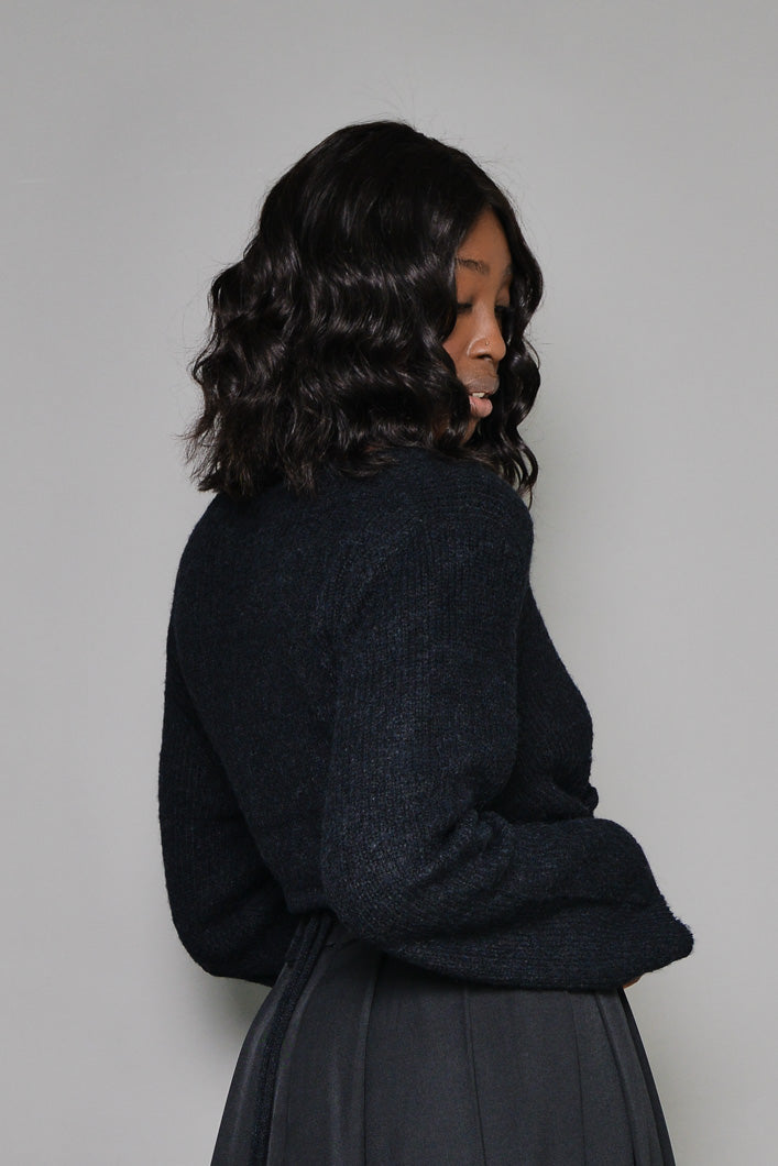 WARWICK WRAP TIE CROPPED CARDIGAN IN BLACK