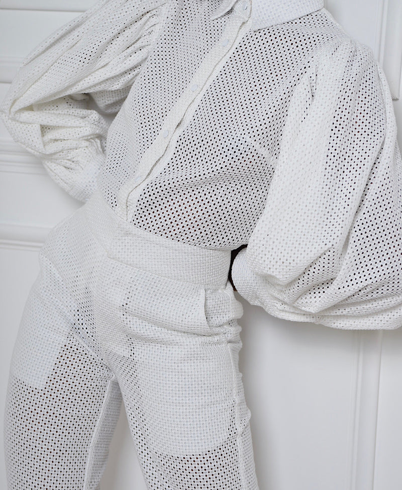 white backless lace puff sleeve shirt