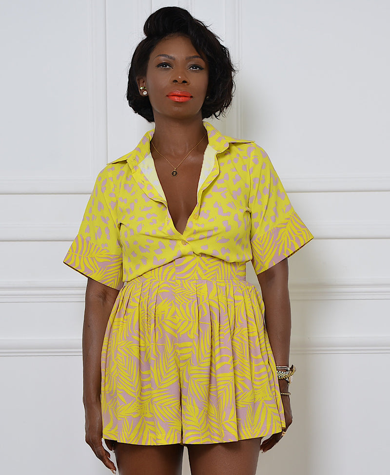  pleated shorts in tropical yellow print